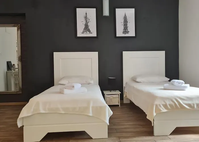 Apartament S *