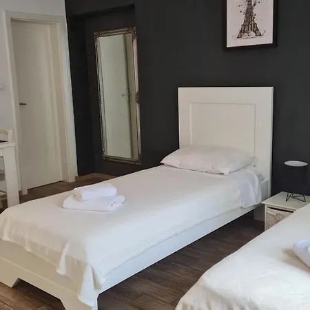 Apartment S